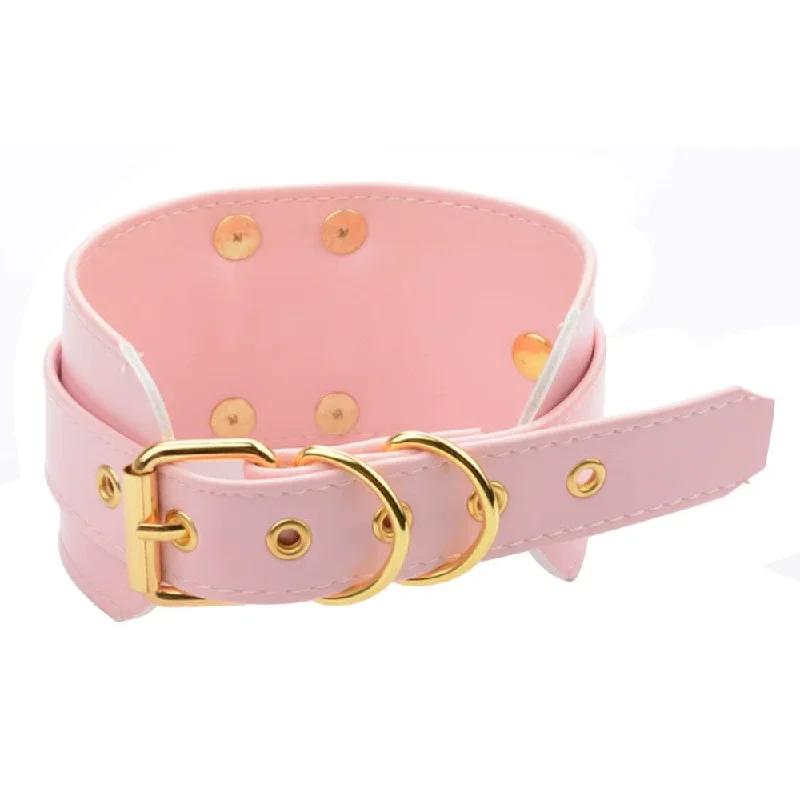 oversized-girly-pink-leather-collar